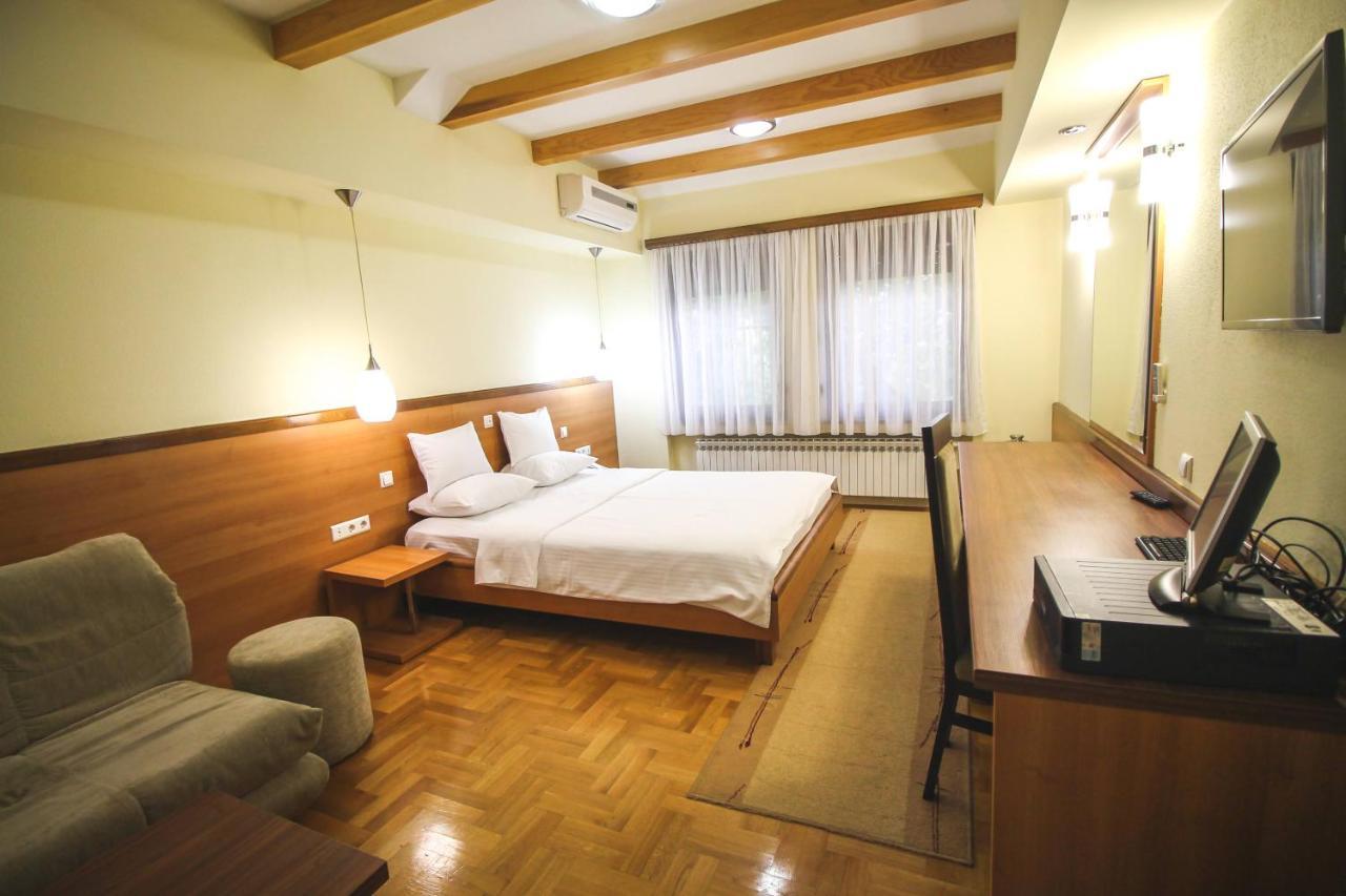 Hotel Vila Vrbas Banja Luka Zewnętrze zdjęcie