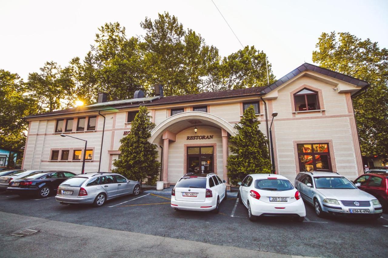 Hotel Vila Vrbas Banja Luka Zewnętrze zdjęcie